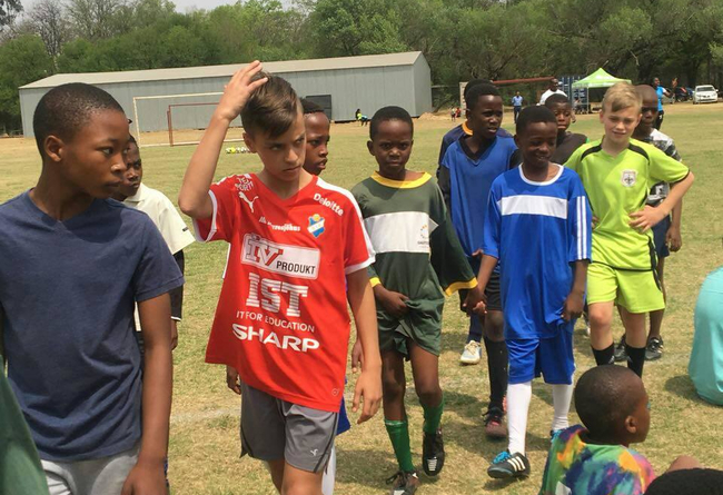 Township Soccer To The World 10 €