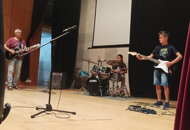 Intercambio en música 10 €