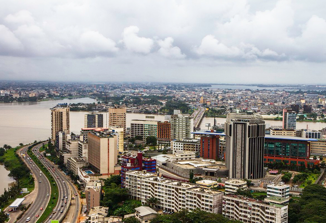 APESCI -Asociación de Profesores Español de Secundaria de Côte d'Ivoire (Costa de Marfil) 10 €