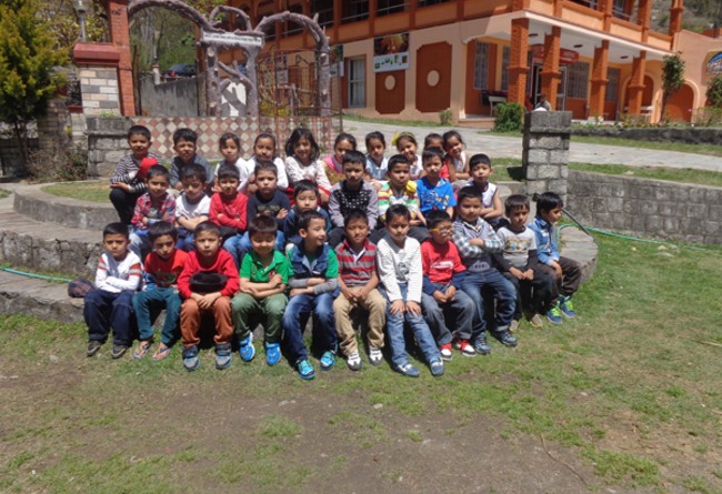 We invite Native English-Speaking Teachers/ High School/College Students to come to Nepal, volunteer as language enhancers/Teachers and work with children 10 €