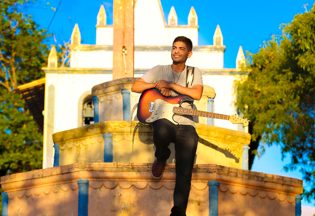 I want to make music and show the world its power! 10 €