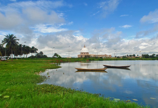APESCI -Asociación de Profesores Español de Secundaria de Côte d'Ivoire (Costa de Marfil) 10 €