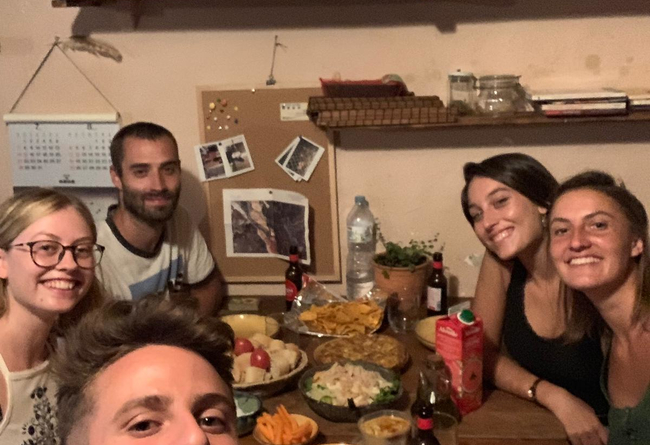 I am looking for an exchange to explore new places 10 €