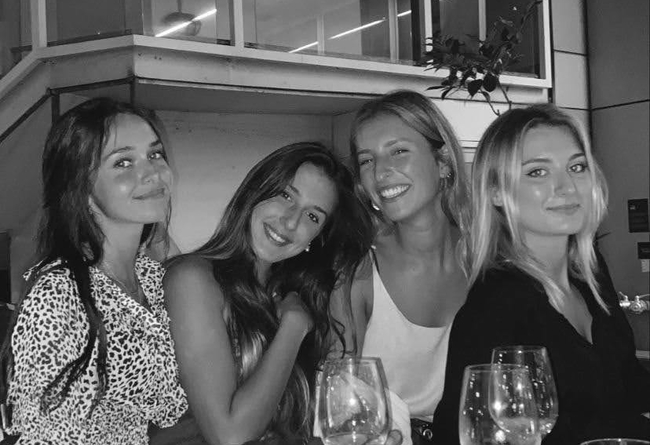 Willing to get to know people and travel around the world 10 €