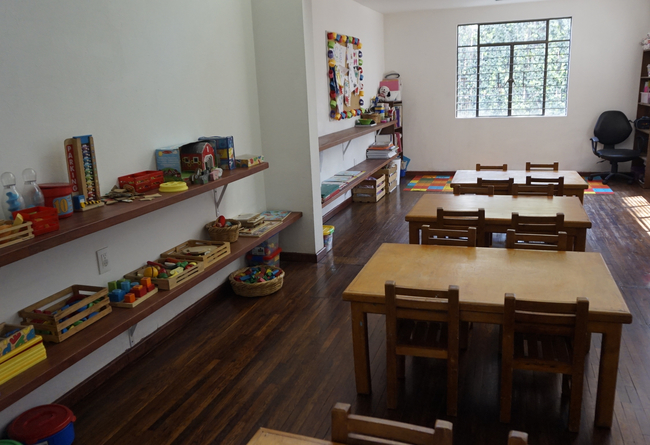 English Kinder Teacher or Assitant 10 €