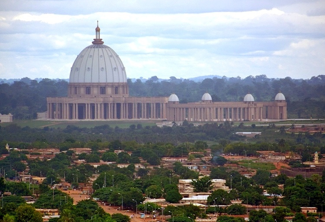 APESCI -Asociación de Profesores Español de Secundaria de Côte d'Ivoire (Costa de Marfil) 10 €